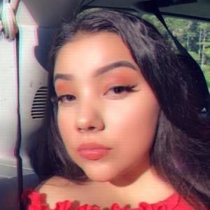 Meet your Posher, Noelia